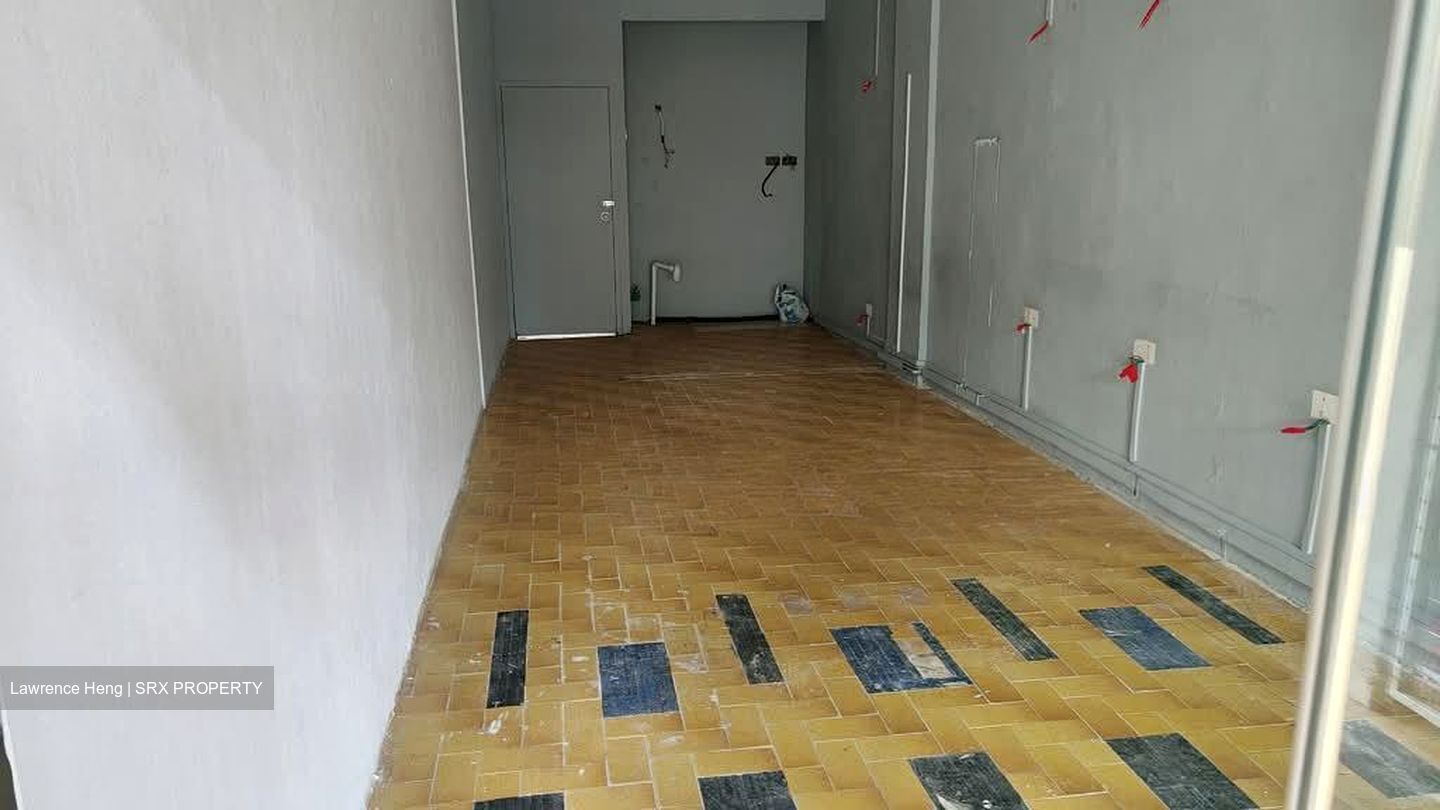 Chong Boon Centre (D20), Shop House #575779111